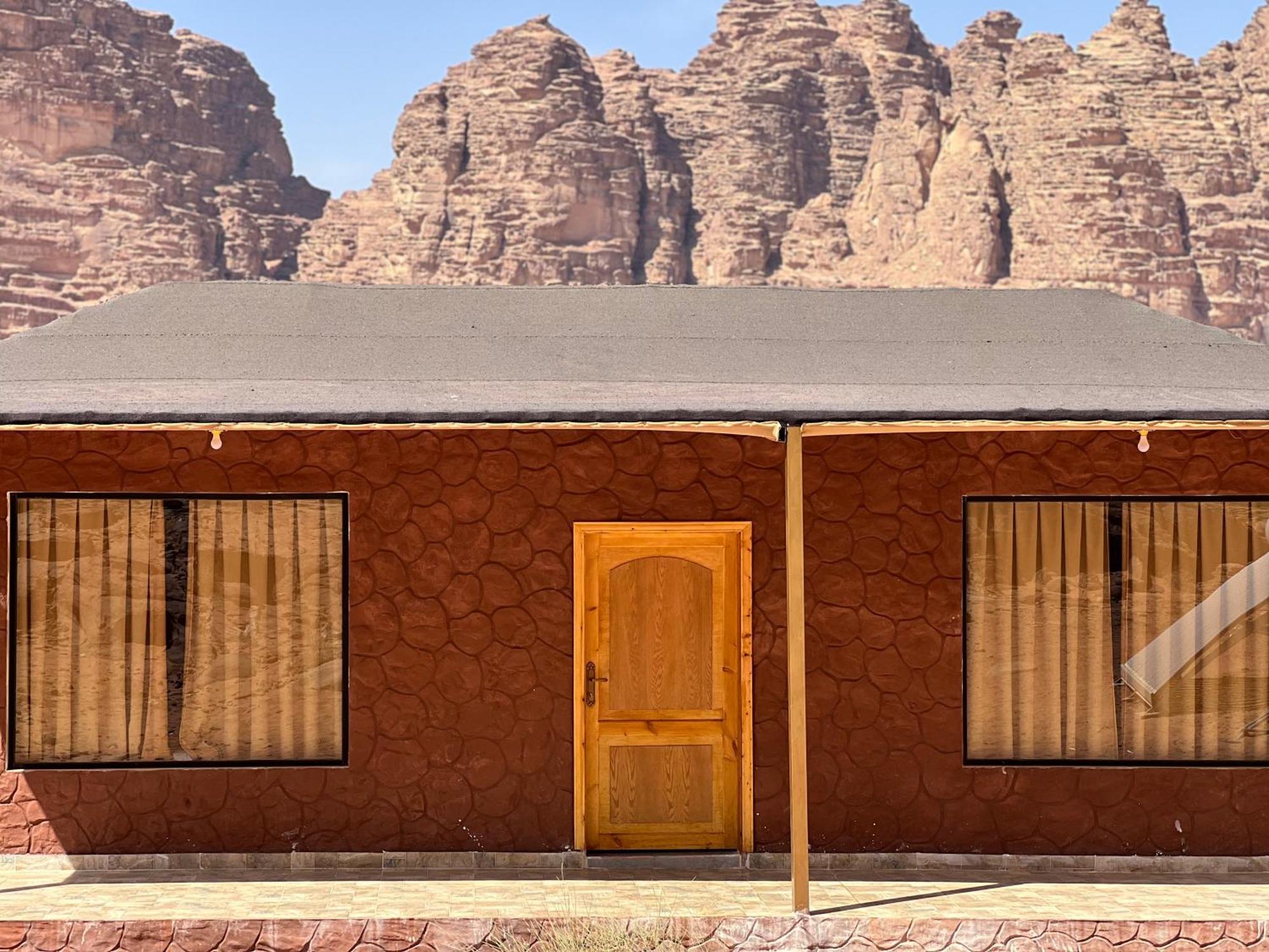 Rum Royal Flower Luxury Camp Wadi Rum Exterior foto